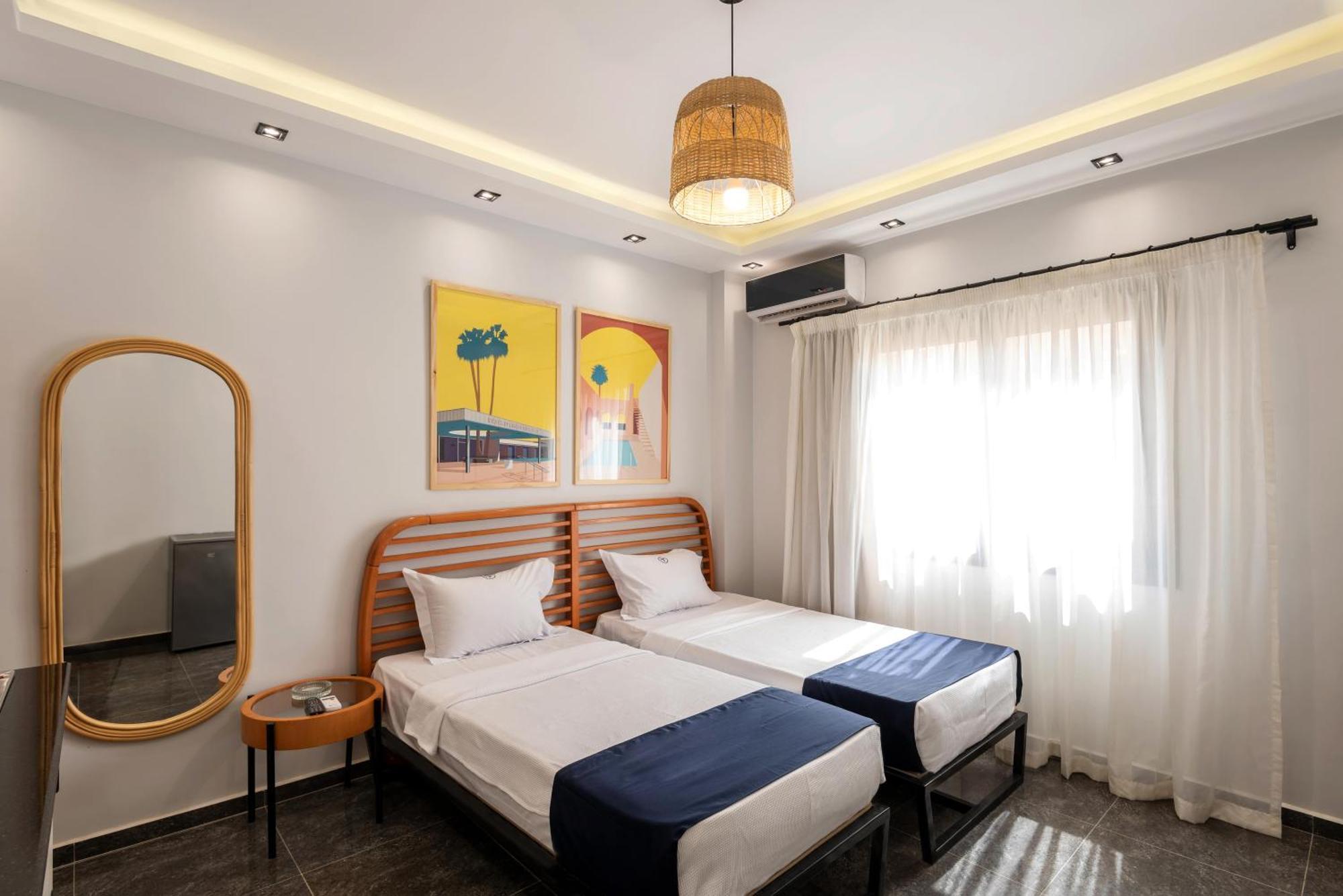 Travelholic Auc Apartment Cairo
