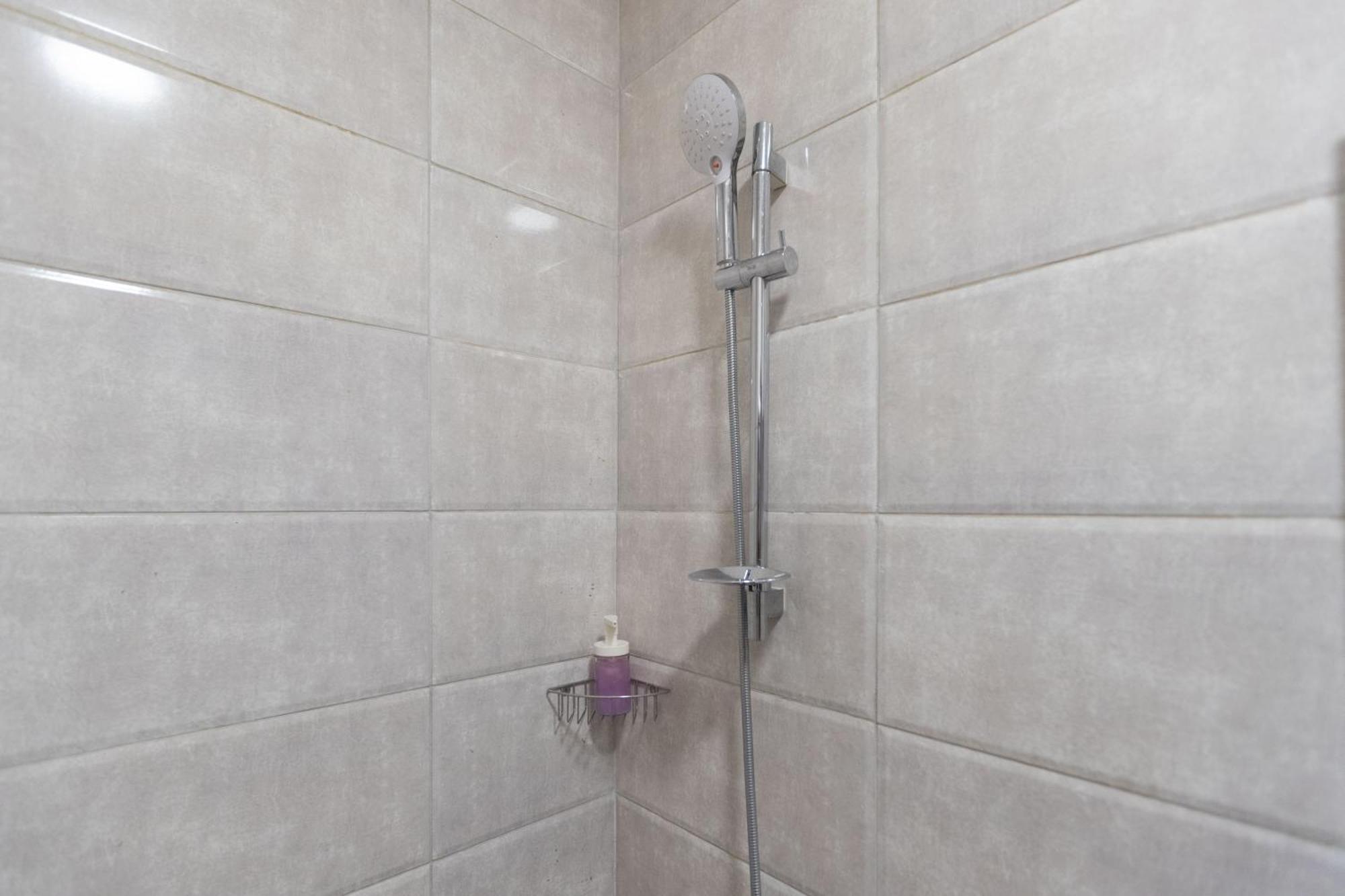 Apartment Travelholic Auc
