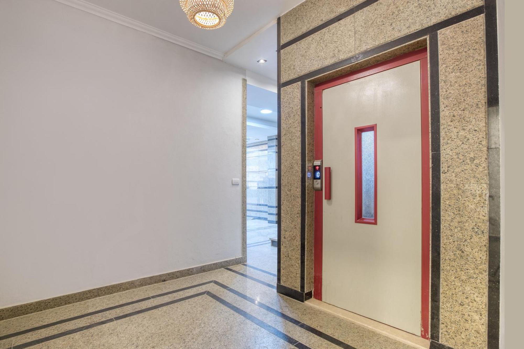Travelholic Auc Apartment Cairo