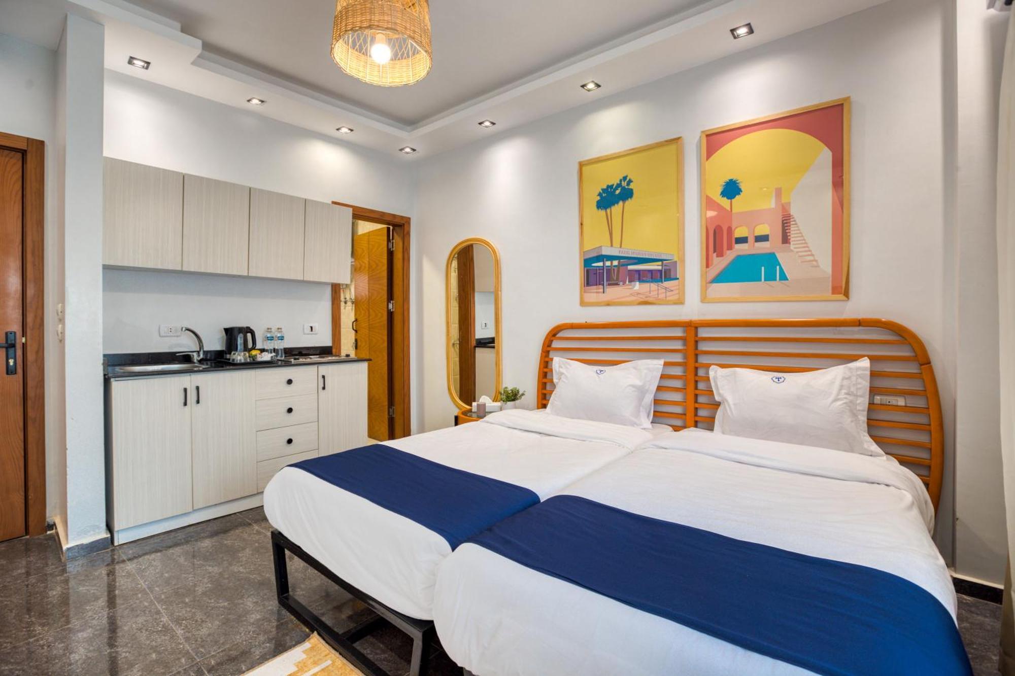 Travelholic Auc Apartment *