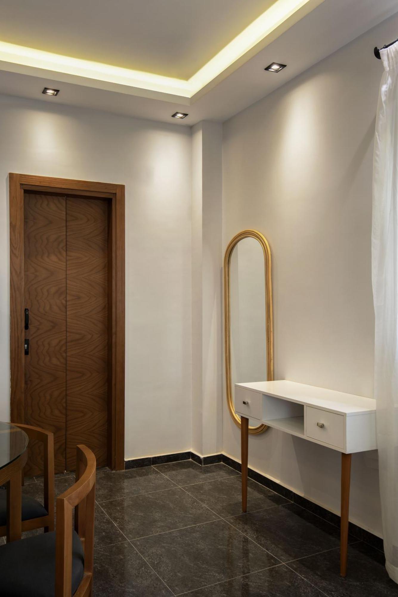 Apartment Travelholic Auc Kairo