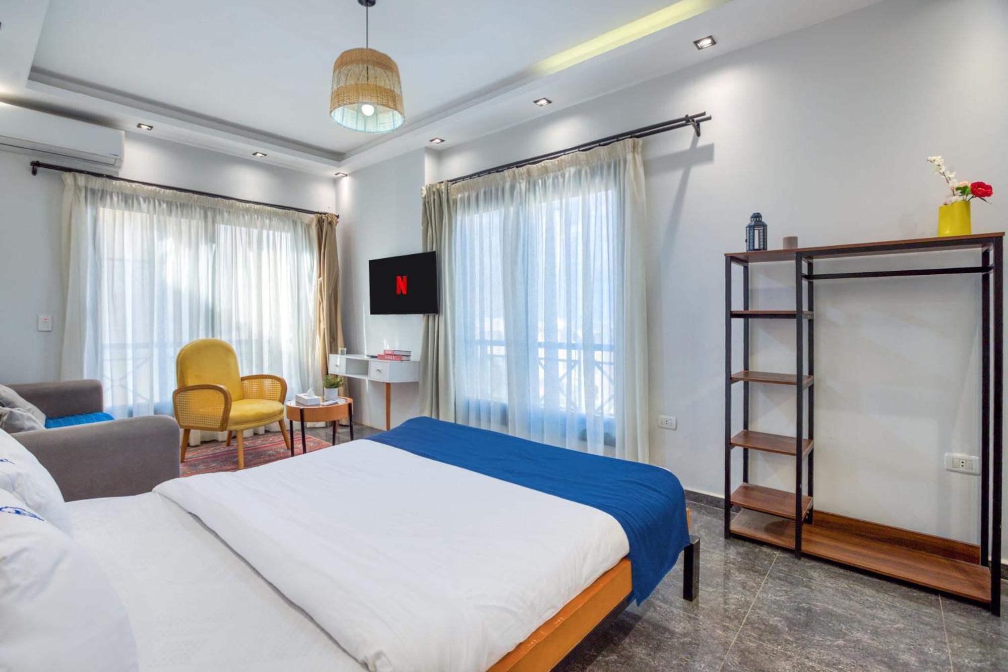 Travelholic Auc Apartment