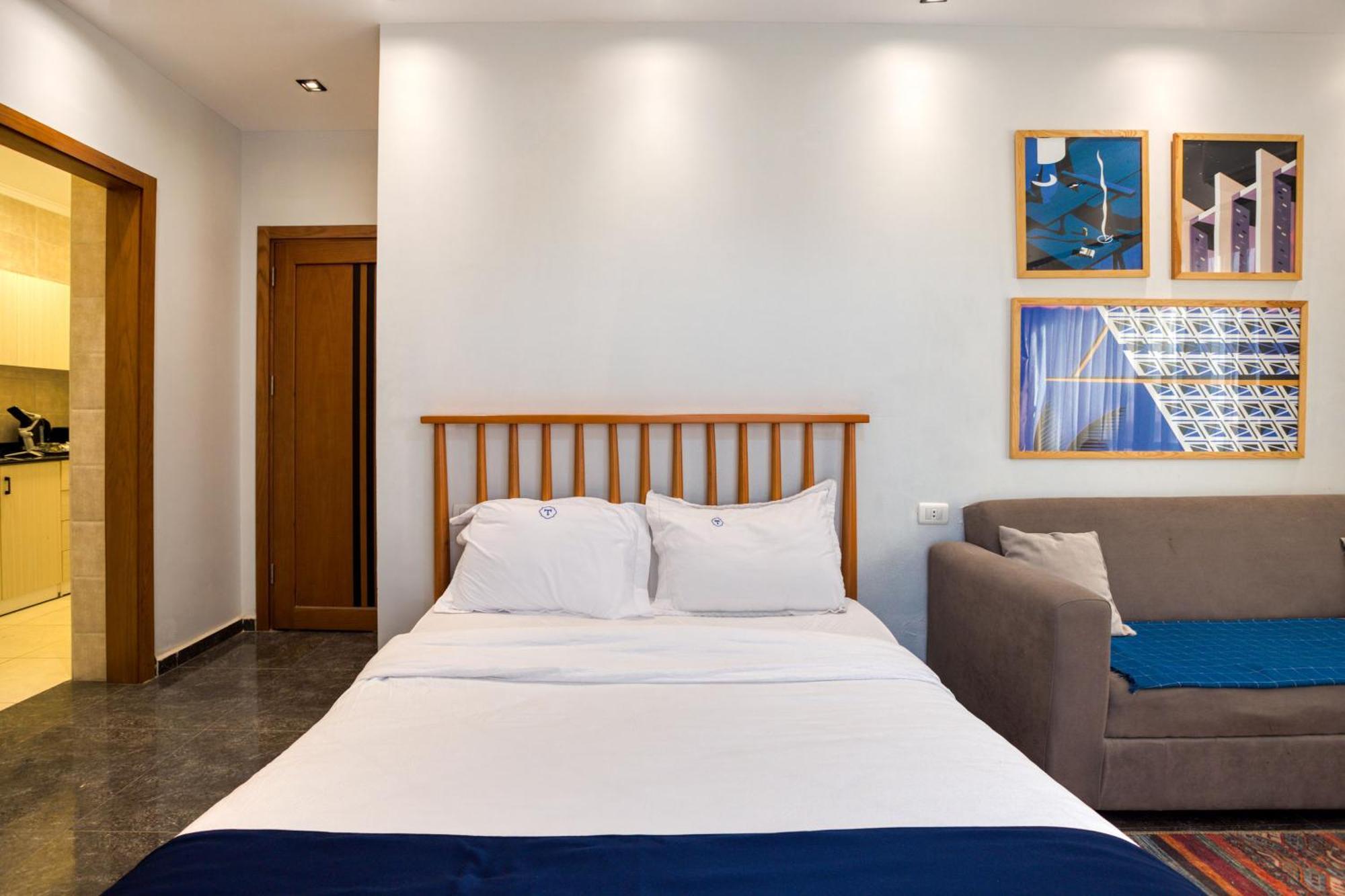 Apartment Travelholic Auc Kairo