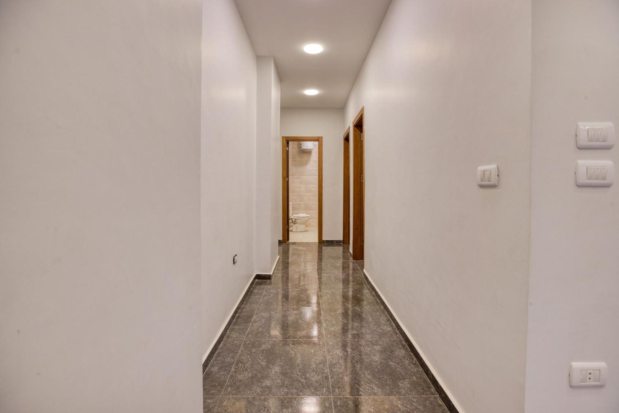Travelholic Auc Apartment Kairo